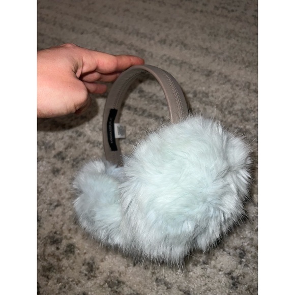 Banana Republic Ice Blue Earmuff - Picture 4 of 4